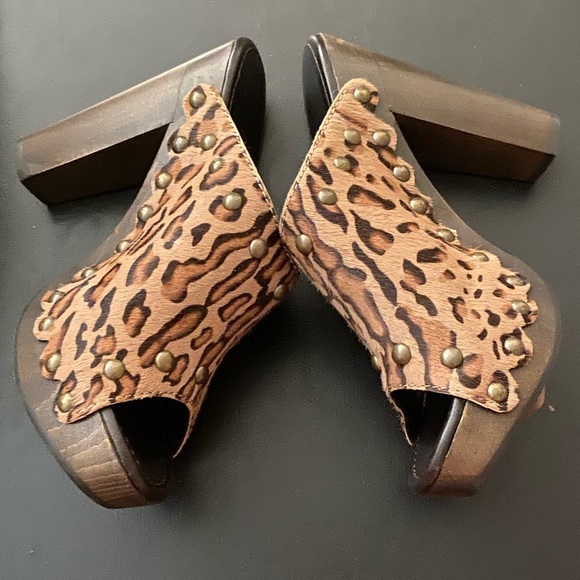 Stuart Weitzman Leopard - Picture 4 of 4